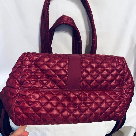 Oliver Thomas Quilted Kitchen Sink Tote/Matching Pouch-Dogs Signature-Maroon - Picture 12 of 16